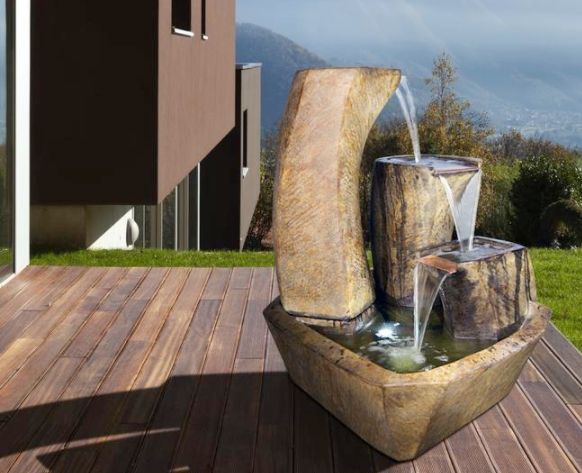 Curving Vessels Fountain by Henri Studio